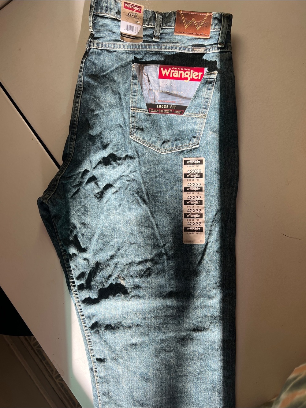 Wrangler Men’s Relaxed Fit Denim Jeans - Light Blue Wash